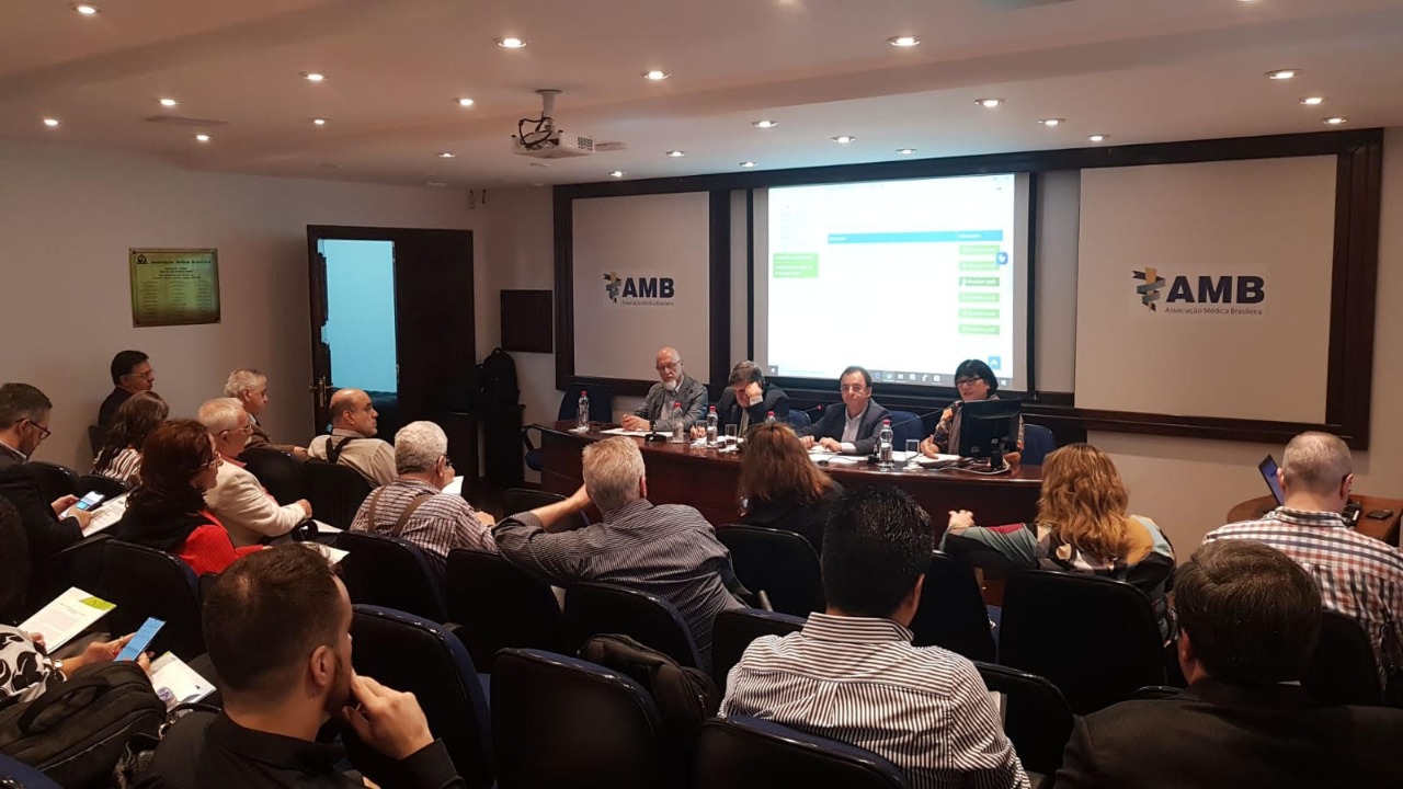 COMISSÃO DE DEFESA PROFISSIONAL