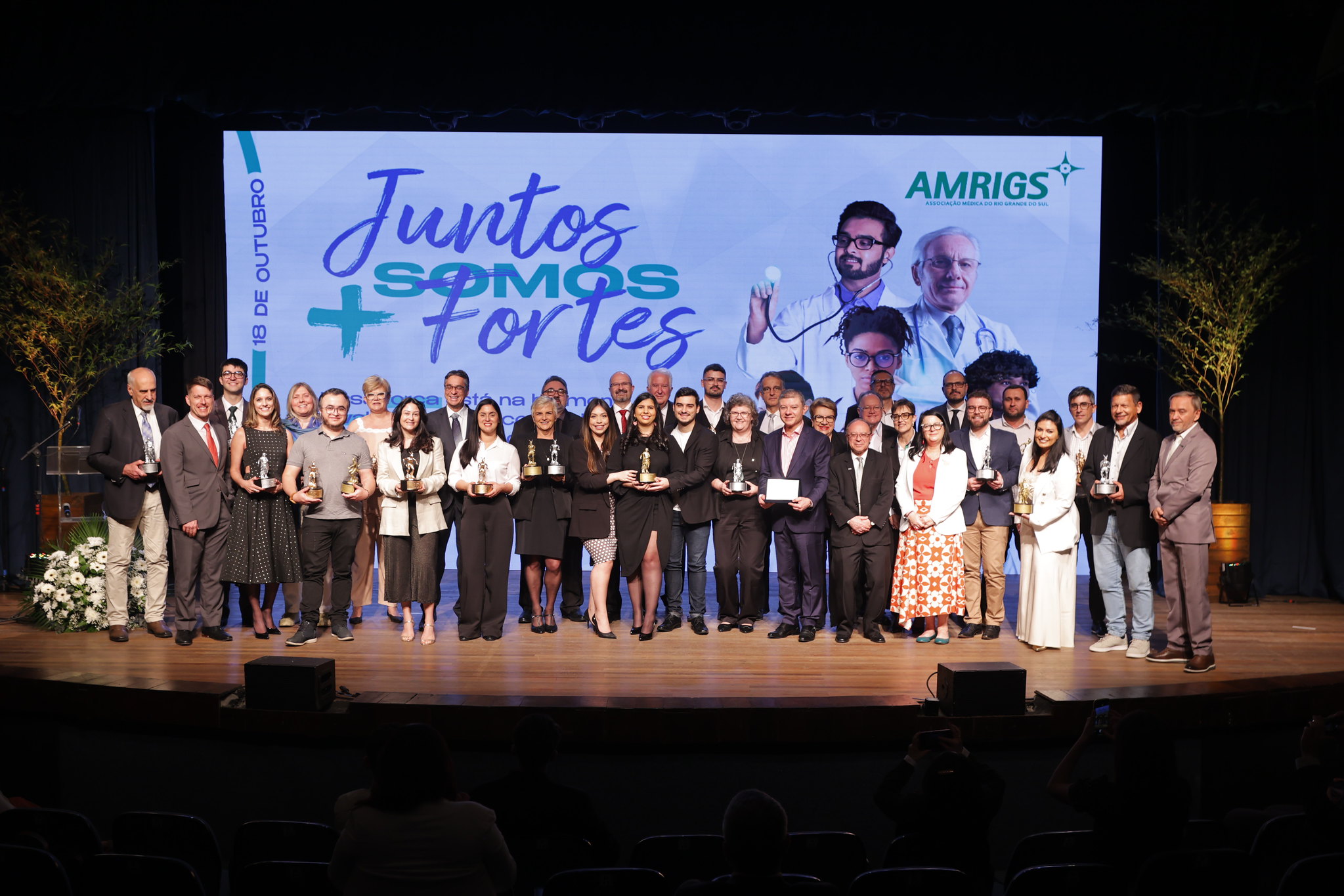 54078831004 ecc2d07ade k